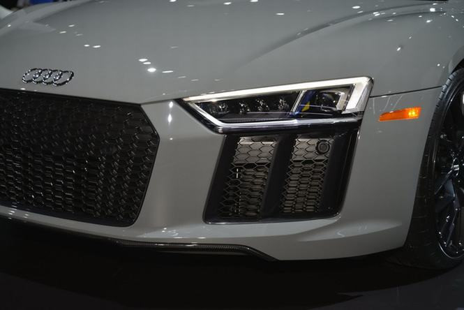 Chi tiết Audi R8 V10 Plus Exclusive Edition phiên bản giới hạn đặc biệt ảnh 8