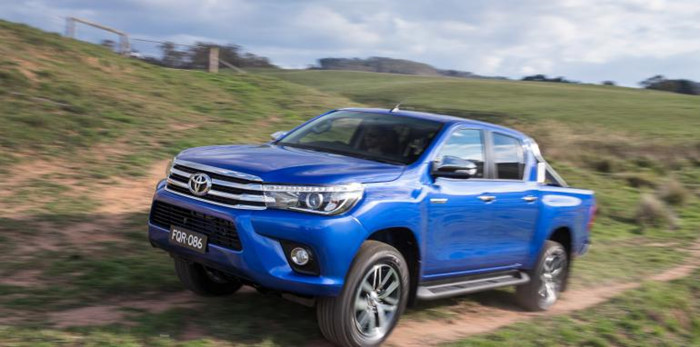 Ảnh thực tế Toyota Hilux 2016 sắp về Việt Nam ảnh 10